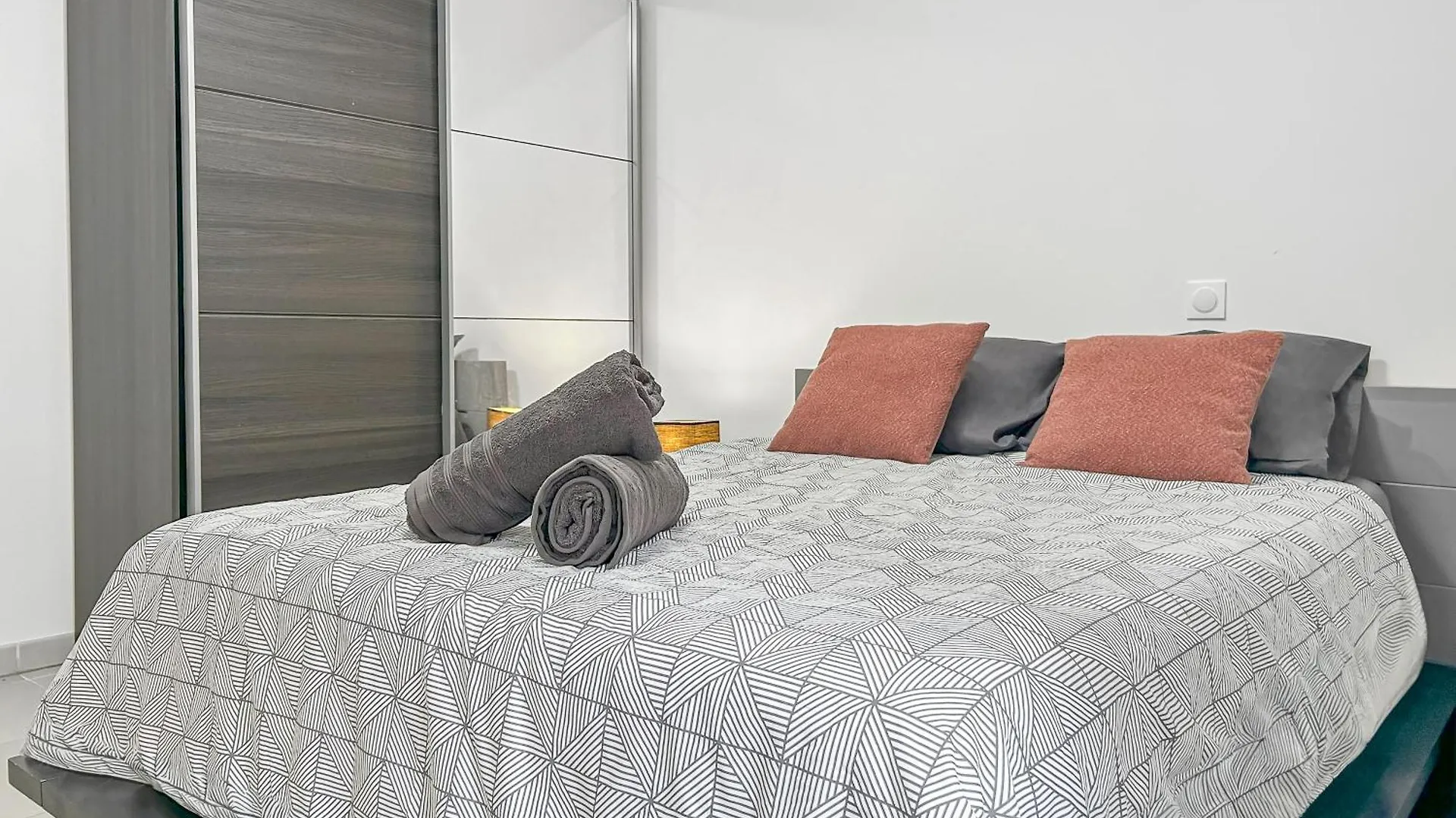 Appartement Cosy Tout Equipe - Sejour Ideal A Nice 0*,